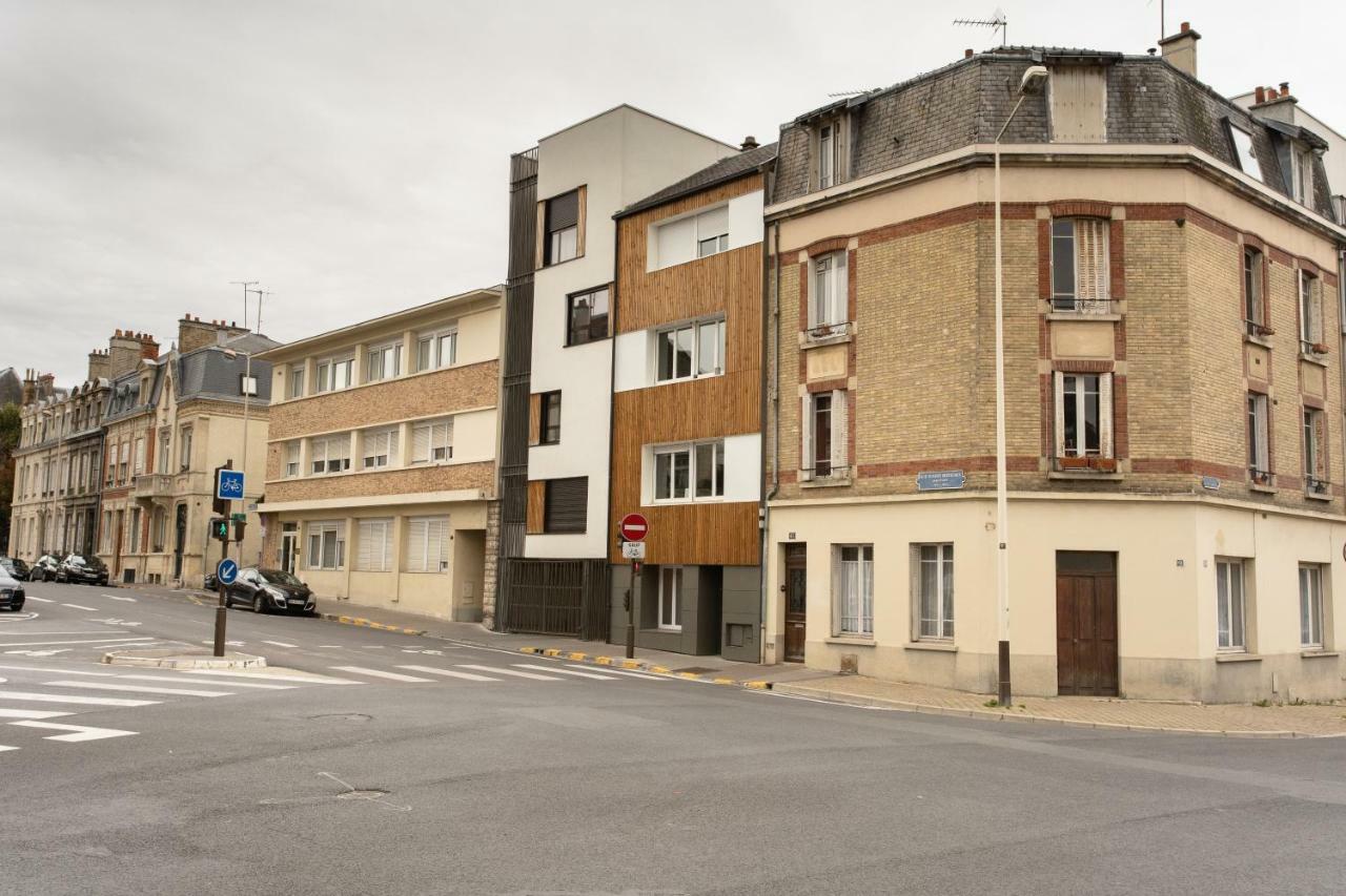 Appartement Au Pied De La Cathedrale Reims Zewnętrze zdjęcie